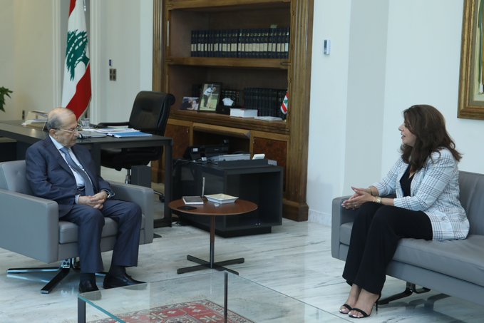 الرئيس عون التقى وزيرة المهجرين السيدة غادة شريم